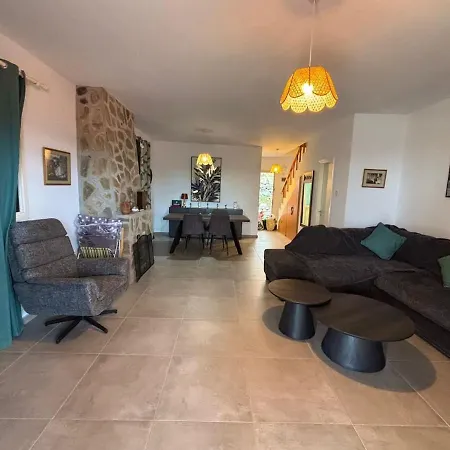 Appartement Stis Maroullas, *